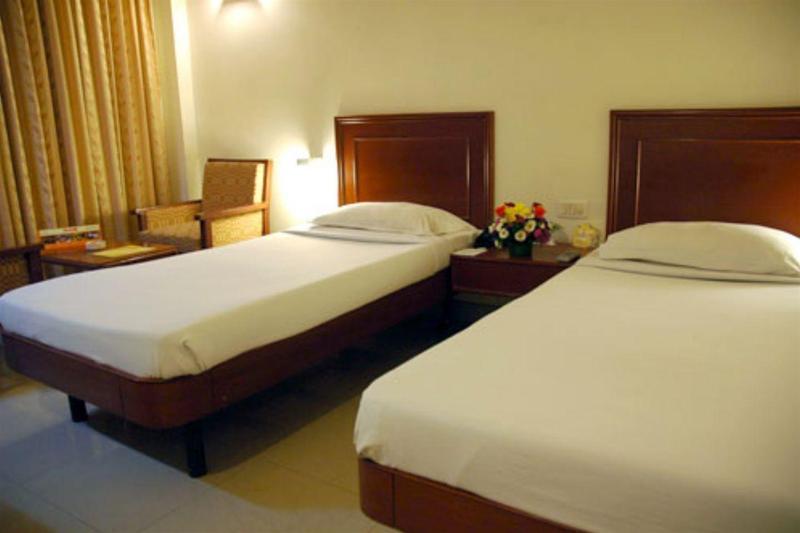 Hotel Chandra Park Chennai Exterior photo